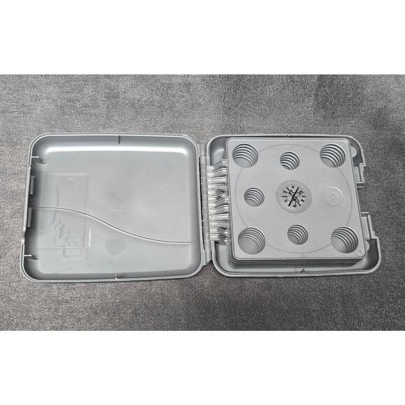 Metro CD DVD Blu-Ray Hard Case Disc Holder Holds 12 Compact Discs - Picture 4 of 7